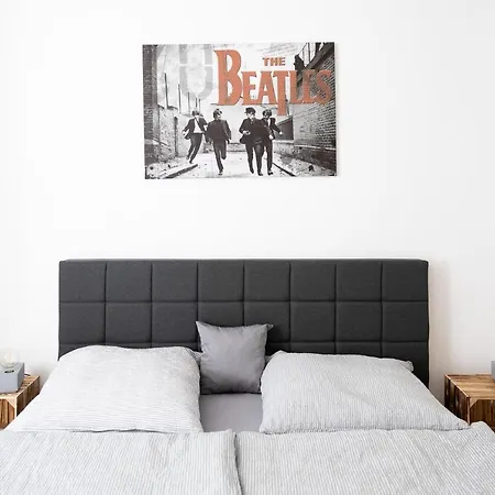 Ko-Living - Beatles Und Banksy Suites & Studios Am Eselsbrunnen - Altstadt - Kueche Halle  Esterno foto